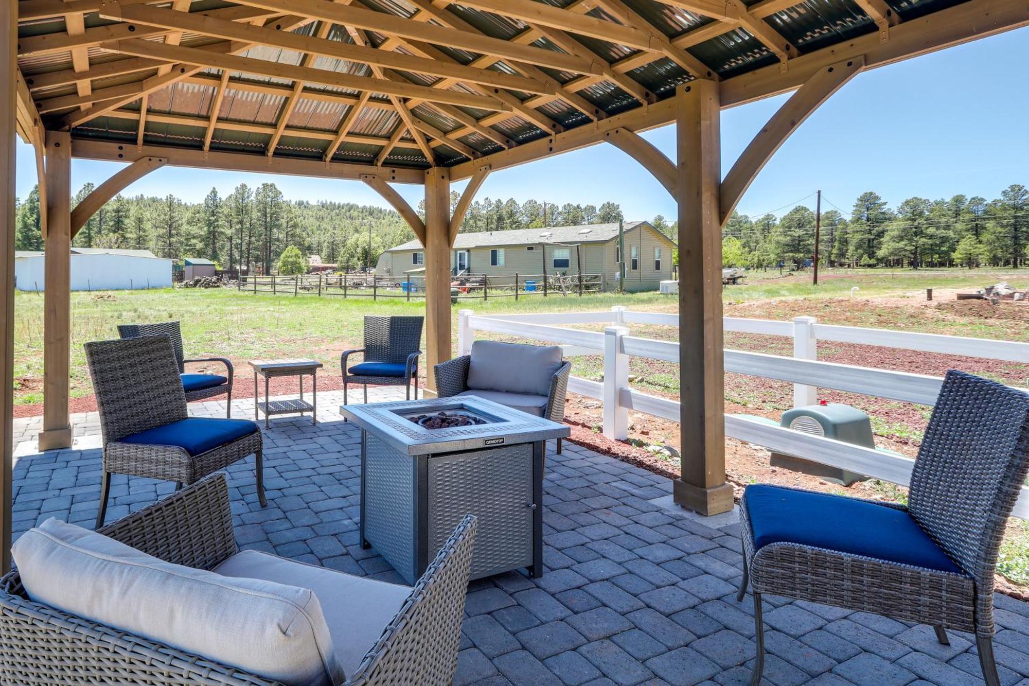 Williams Home With Fire Pit And Mountain Views! 외부 사진