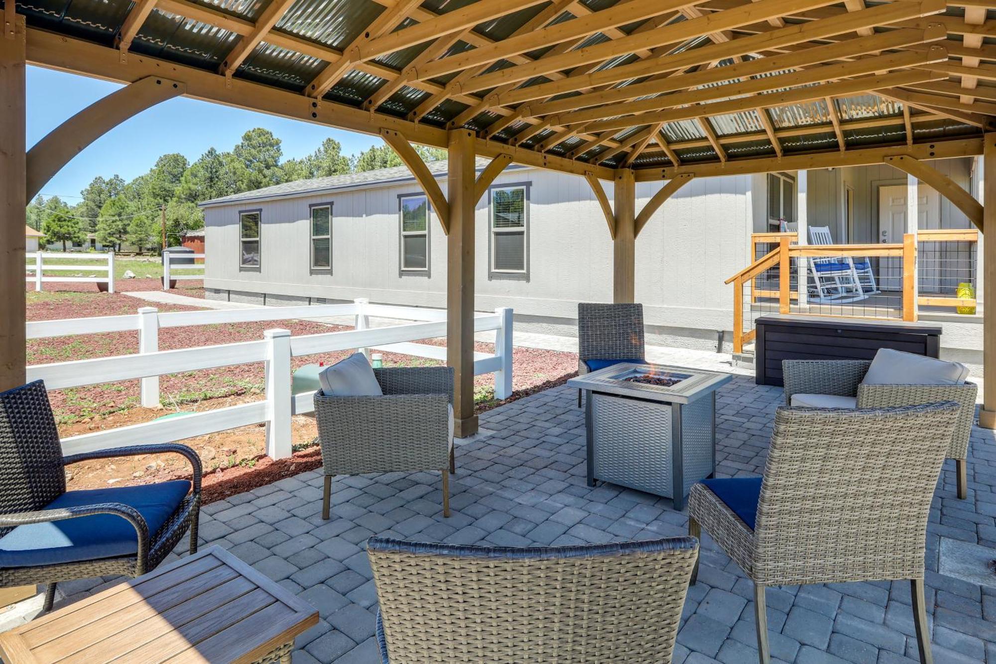 Williams Home With Fire Pit And Mountain Views! 외부 사진